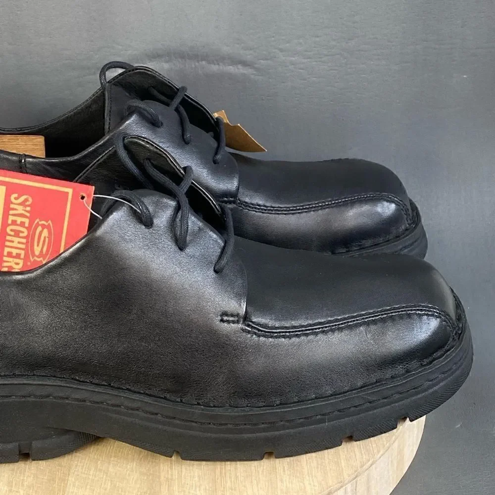 Skechers new without